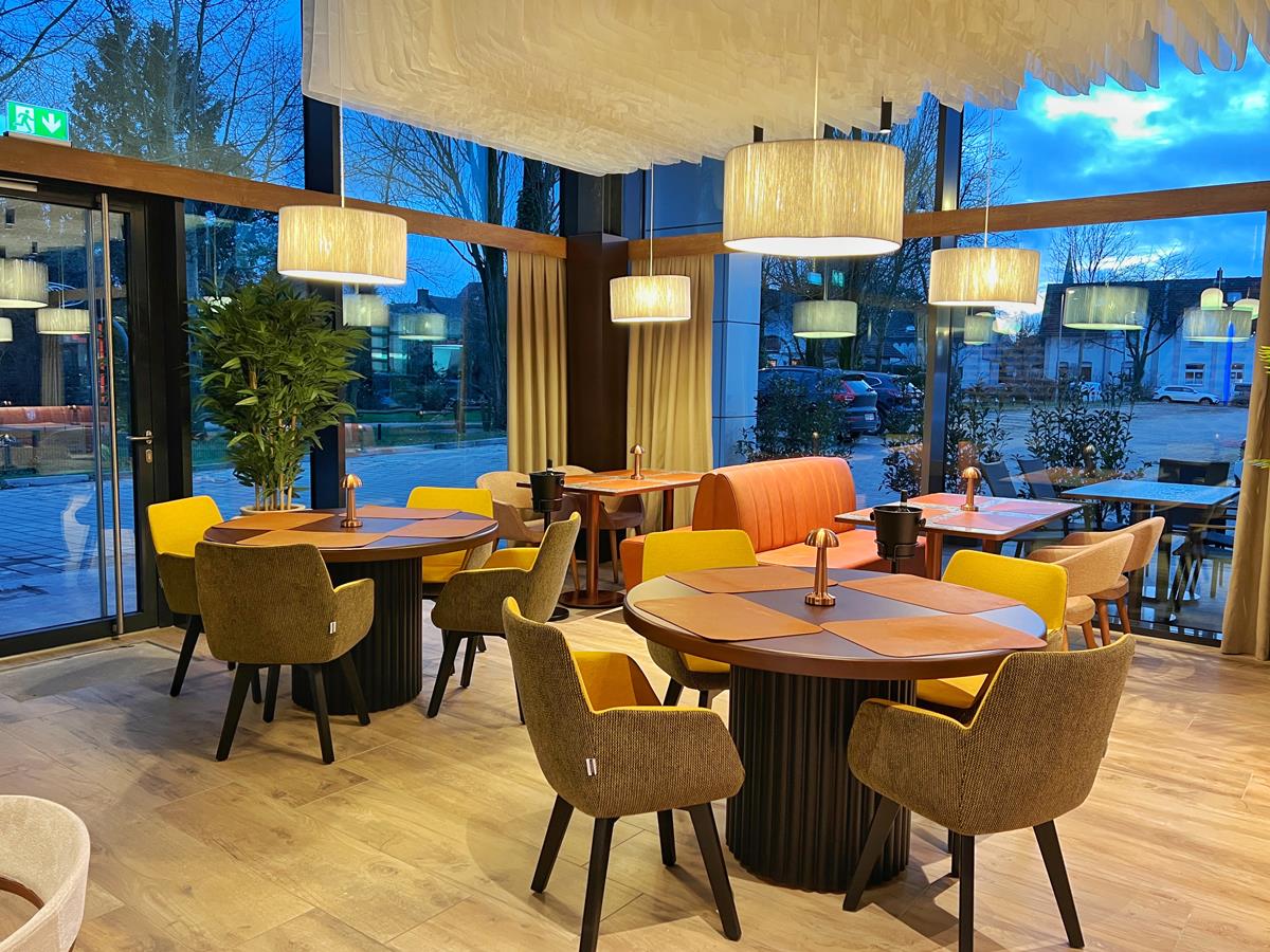 La Vetra Mülheim / Almanya