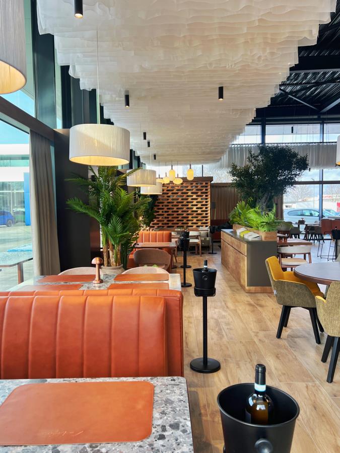 La Vetra Mülheim / Almanya