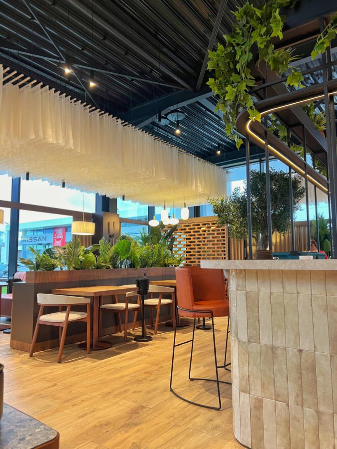 La Vetra Mülheim / Almanya