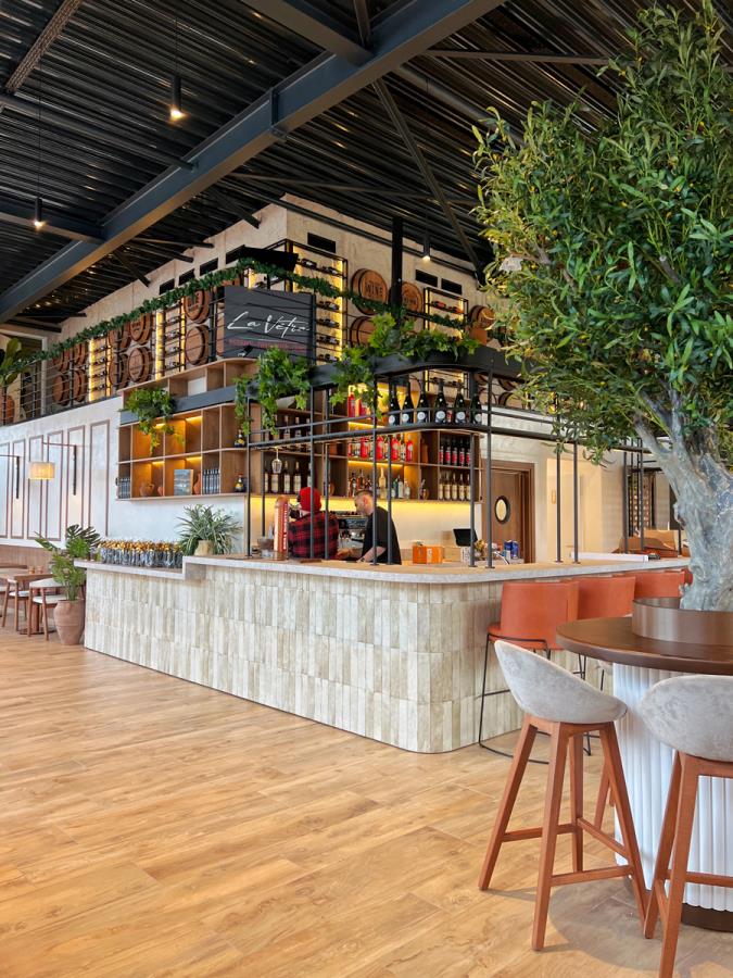 La Vetra Mülheim / Almanya