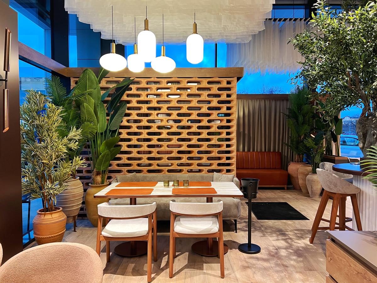 La Vetra Mülheim / Almanya