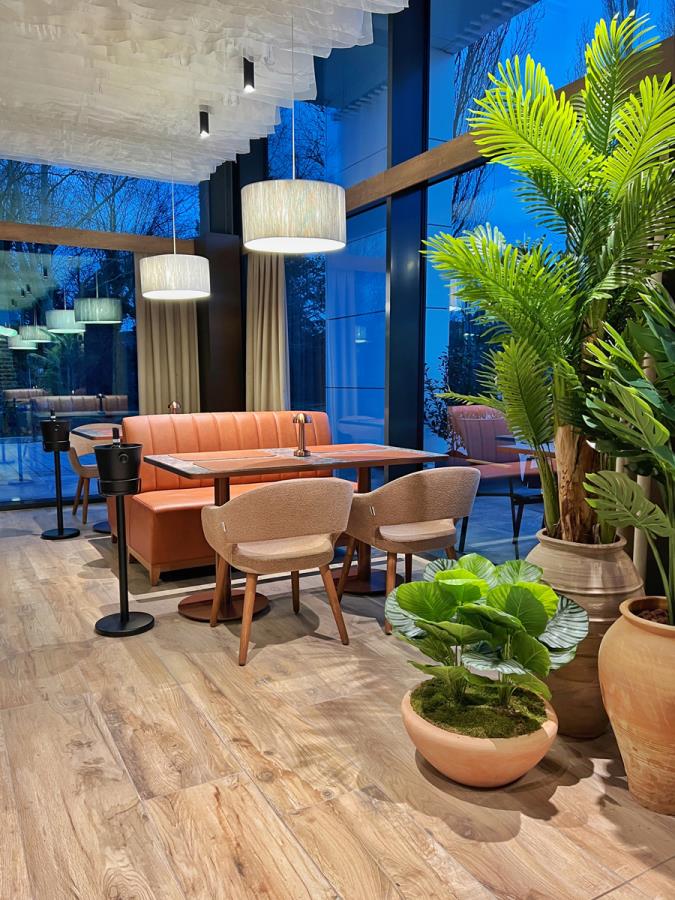 La Vetra Mülheim / Almanya