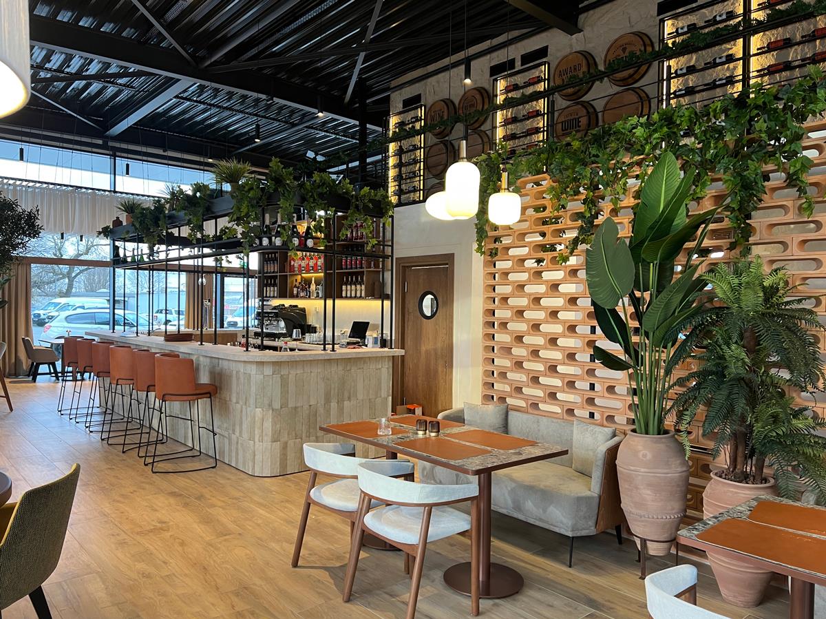 La Vetra Mülheim / Almanya