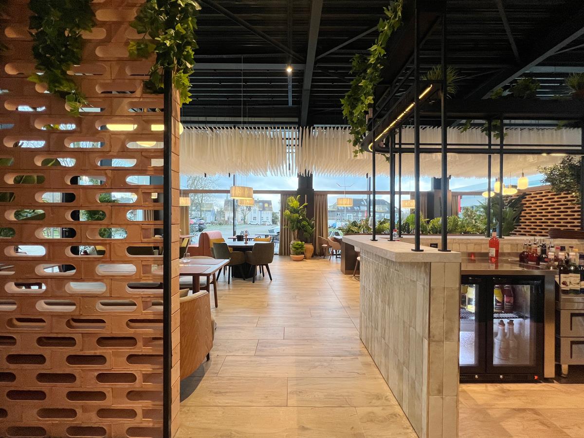 La Vetra Mülheim / Almanya