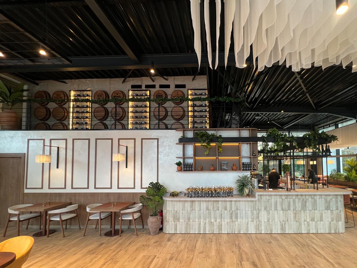 La Vetra Mülheim / Almanya